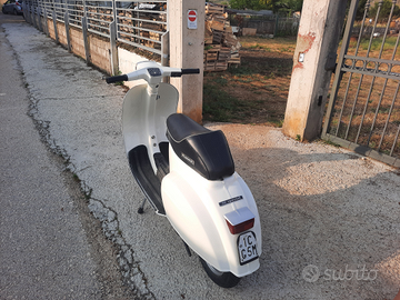 Vespa 50 v5b
