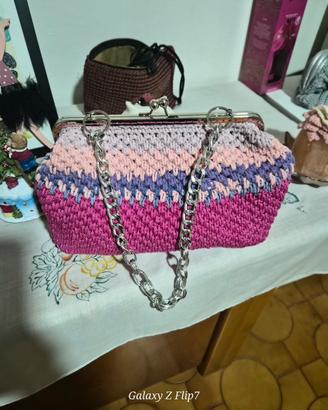 borsa uncinetto con manico catena 