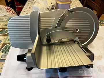 Affettatrice CAD Mondial