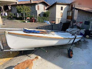 Barchino a vela