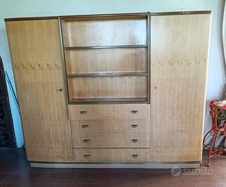 Armadio guardaroba design dopoguerra Italiano