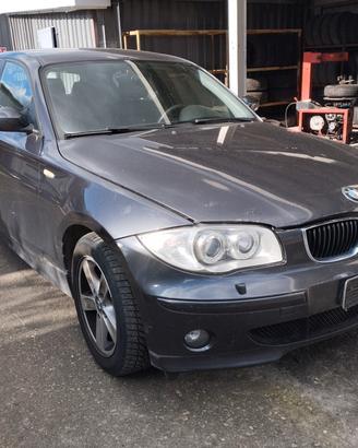 BMW serie 1 2.0 benzina 120i del 2004
