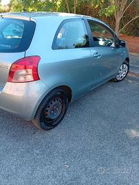 Auto Yaris