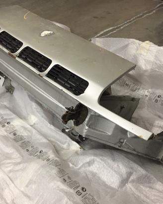 Frontale Porsche 924 Turbo con 4 Griglie Originali