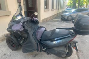 scooter Yamaha tricity 300 sport
