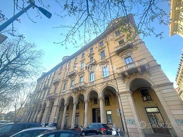 MAGAZZINO AL PIANO SEMINTERRATO, DA PERSONALIZZARE