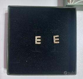 Orecchini lettera E