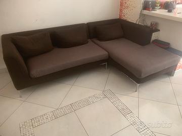 Divano con chaise longue
