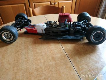 modellino ferrari, motore a scoppio