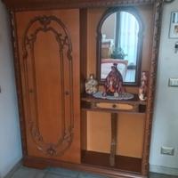 Mobile di ingresso con Appendiabiti all'interno