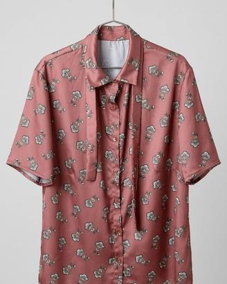 Camicia a fiori con fiocco / lavallière 