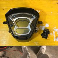 contachilometri e pulsanti kymco people s 125 2023