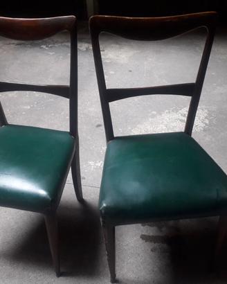 Coppia di sedie vintage in pelle colore verde