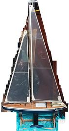 Barca a vela radiocomandata Classe 1 - Beaufort.