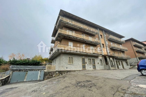 Grazioso immobile piano terra con giardino