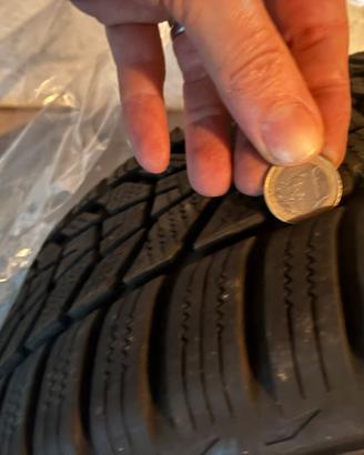 Gomme invernali Hankook 215/60 R17 per renegade