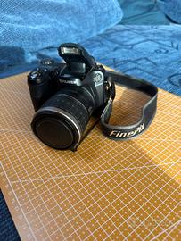 Fujifilm FinePix S5600 bridge vintage digicam