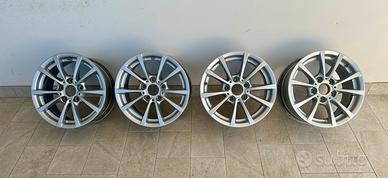 Cerchi BMW da 16” con sensori di pressione