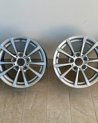 Cerchi BMW da 16” con sensori di pressione