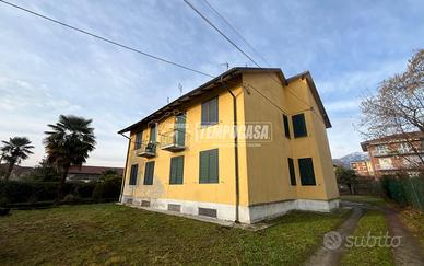 APPARTAMENTO IN CONTESTO DI SOLE QUATTRO FAMIGLIE