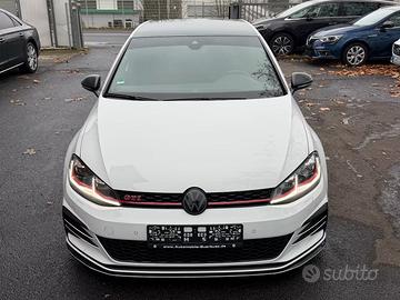 Volkswagen Golf GTI 2.0 TSI TCR DSG 5p. BlueMotion