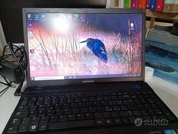 pc portatile Samsung nv300