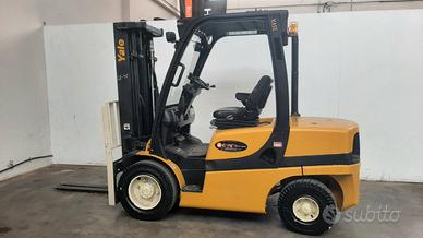 CARRELLO ELEVATORE DIESEL YALE 35Q