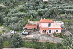 Splendida villa tra Formia/Itri 150 mq dependance