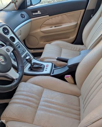 ALFA 159 SW - SEDILI IN PELLE BEIGE CON PANNELLI