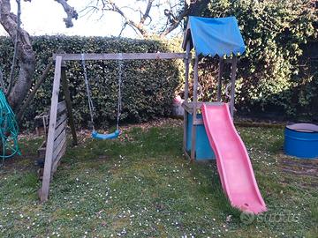 altalena e scivolo da giardino