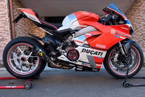 Ducati panigale v4
