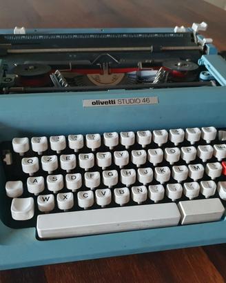 Macchina da scrivere Olivetti