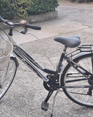 bicicletta marca Frera