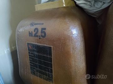 botte vino vetroresina 2,5 qli