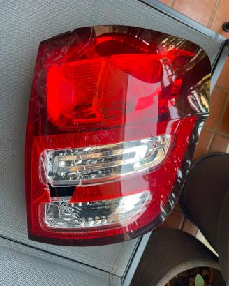 Faro posteriore sinistro per Citroen c3 2 serie