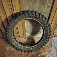 Pneumatico Mitas cross posteriore 120/90 R18