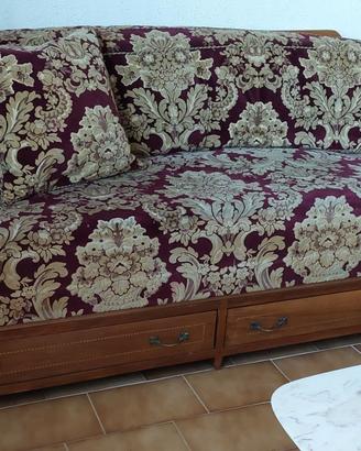 Divano antico in legno – TENUTO BENISSIMO