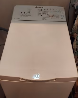 Lavatrice indesit carico dall' alto 5 kg