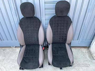 Tappezzeria in pelle e tessuto per lancia y