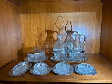 set in cristallo olio ,aceto,sale, formaggio,salse