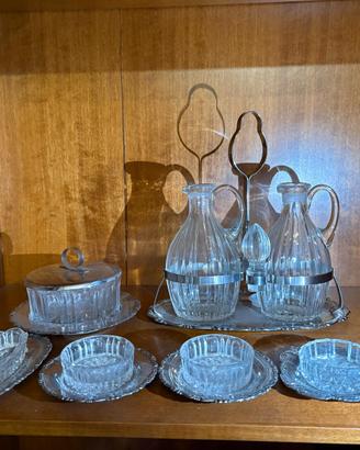 set in cristallo olio ,aceto,sale, formaggio,salse