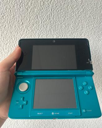 Nintendo 3ds completo di pennino e caricatore