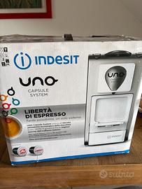 Macchina caffè a cialde Uno Indesit