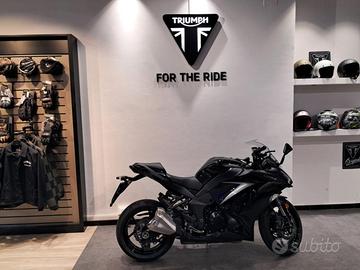 KAWASAKI Z 1000 SX .