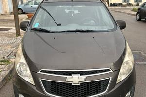 automobile utilitaria