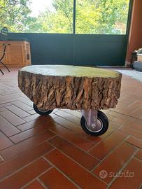 tavolino a tronco di legno 