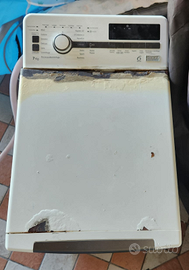 Lavatrice a carica dall'alto Whirlpool 7 kg A+++