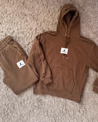 Completo Jordan Essentials Washed Fleece Hoodie