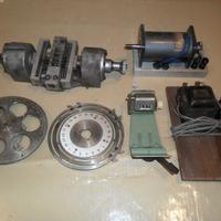 Lotto oggetti / attrezzi  sconosciuti