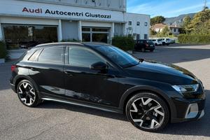 Audi A3 Allstreet Identity Contrast S-Line 2.O TDI